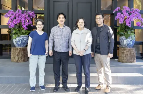 賴清德曬合照沒用？醫建議與蔡英文這兩大路線切割：走出自己的路
