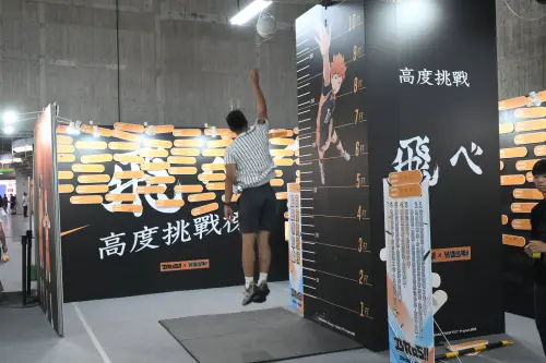 ▲中信兄弟與日本大熱動漫《排球少年》聯名合作，還創辦主題展區讓球迷互動。（圖／記者林柏年攝，2025.08.24）