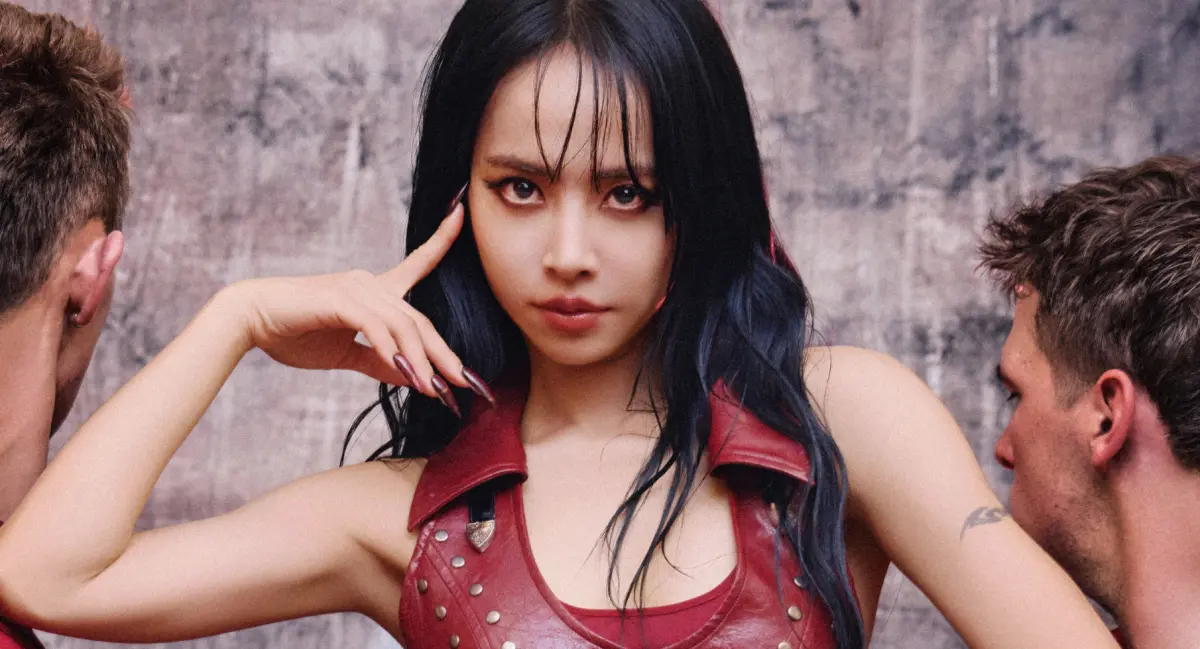 ▲蔡依林昨晚在TIMA國際音樂大賞壓軸演出，晚間10點半才登台，帶來12首金曲串燒，實力驚豔全場。粉絲也歪樓調侃蔡依林熬夜，為了表演不能在9點半早睡了。（圖／翻攝自微博＠蔡依林工作室）