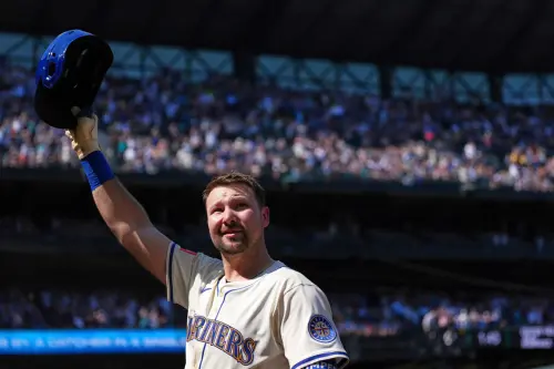 MLB／勞雷單場雙響砲！打破培瑞茲紀錄　成史上單季最多轟捕手
