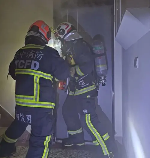 台中套房火警！情侶命喪火窟　鄰居：聽到女生喊救命
