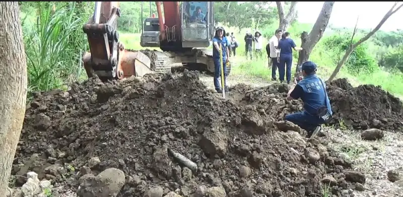 ▲環管署中區環管中心蒐集現場違法事證。（圖／環境部提供）