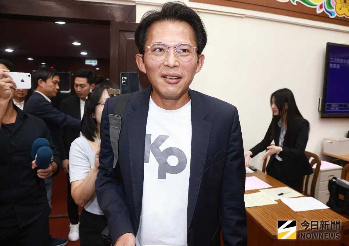 謝幸恩辭記者 李正皓嗆黃國昌怎不告爆料媒體：出來打球！