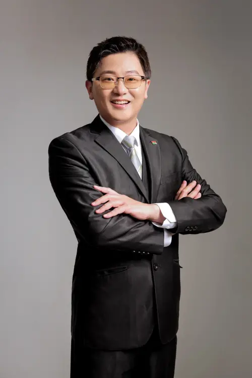 ▲信義房屋三重菜寮店專案執行經理陳群鵬表示，緊鄰CITYLINK的品牌建案初起時吸引大量投資型買盤，但第七波信用管制上路後，房貸成數受限，投資族退場市場轉為首購與換屋主導。（圖／信義房屋提供）