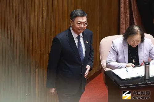 藍營修《財劃法》出大包怨沒提醒　行政院秀覆議說明早示警
