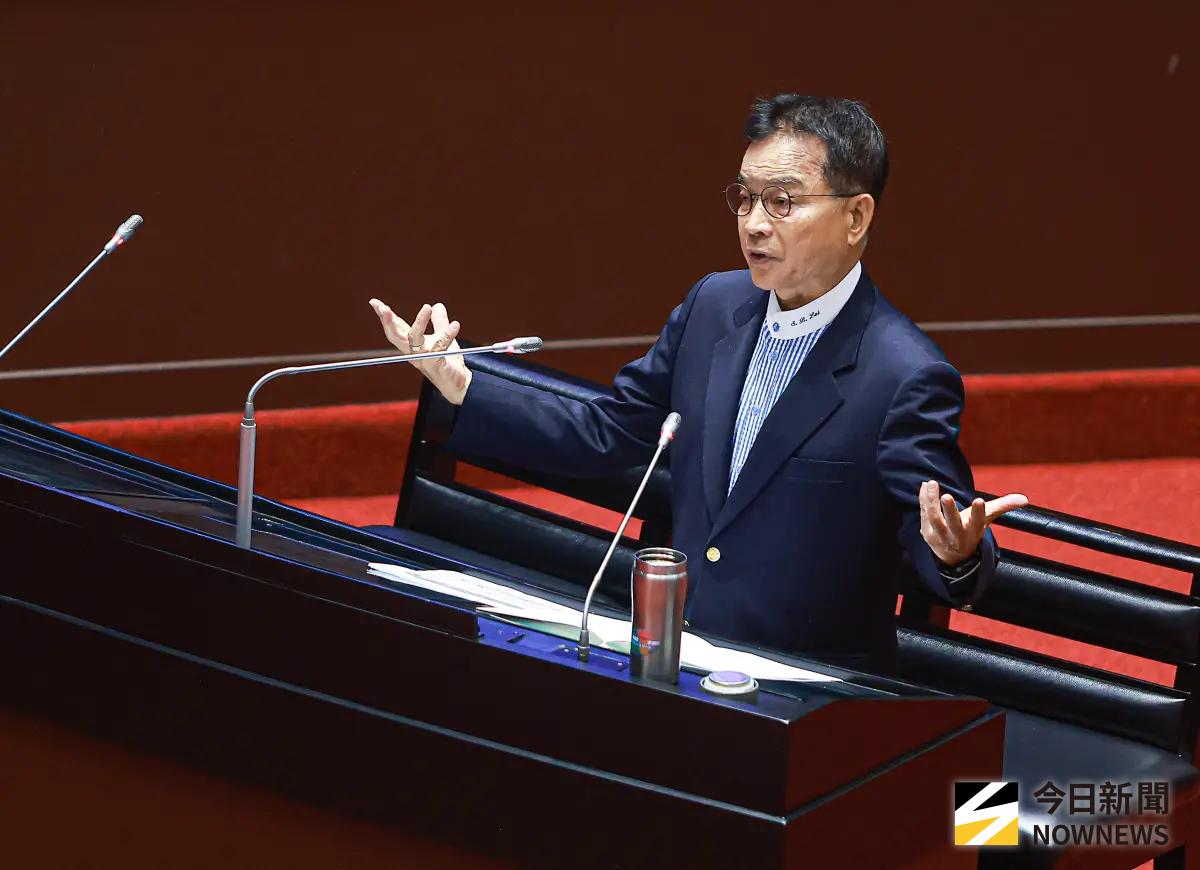 小紅書遭禁一年！賴士葆怒嗆這句 學者傻眼：法盲程度令人搖頭