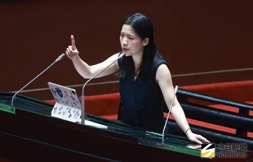 遭疑靠黃國昌的跟拍集團提供爆料內容？徐巧芯急回應這句
