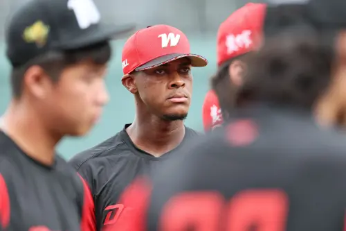 ▲味全龍洋投荷雷拉今年5月曾因鑀龍手指骨裂，一度隨隊一軍。（圖／味全龍提供）