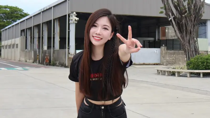 ▲文化大學宿舍爆發浴室偷拍案，蔡尚樺（如圖）緋聞男友、職籃球員林秉聖，與周承睿等人都成受害者，私密照、影像外流長達5年，此事件牽動體壇，也讓文化大學校園掀隱私安全疑慮。（圖／翻攝自蔡尚樺IG@gladys.tsai）