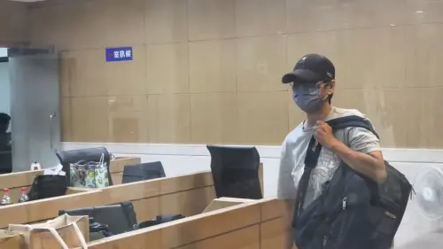 周台英涉「抽血霸凌」女足隊70萬交保　親友團護衛嗆告記者強制罪
