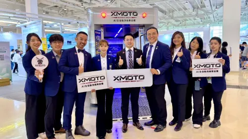 ▲XMOTO「AI 全自動洗機車設備」於亞灣新創大南方中亮相。（圖／記者陳美嘉翻攝）
