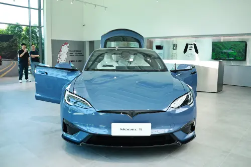 ▲特斯拉 Model S 入手門檻價324.99萬元。（圖／記者吳翊緁攝）