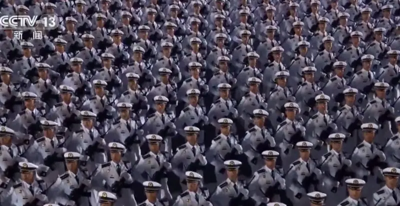    ▲中國將於9月3日舉行閱兵，8月23日晚間至24日清晨，北京天安門地區舉行閱兵式的綜合演練。（圖／翻攝自微博）  