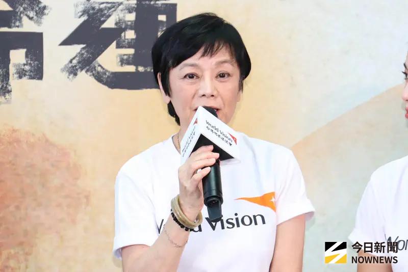 ▲演員張艾嘉（如圖）監製、許光漢主演的《他年她日》入選本屆釜山影展，她更同時獲頒「山茶花獎」，今（26）日出席活動受訪難掩興奮，笑說趁此可以穿CHANEL禮服。（圖／記者朱永強攝影）