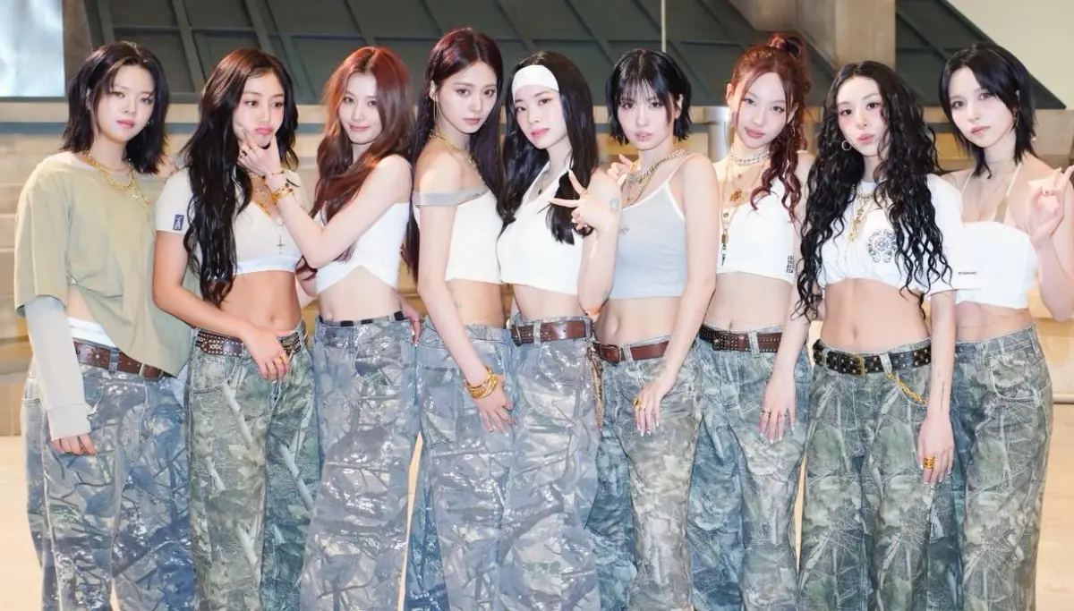 ▲TWICE高雄世運演唱會今天8／27上午11點到晚上11點59分，開放主辦單位Live Nation Taiwan理想國的會員優先買，通通只在tixCraft拓元售票系統開賣。（圖／TWICE Facebook）