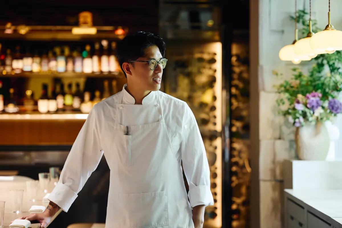 ▲法式餐廳君尹表示，煥新英文名Brisé並迎來曾任職侯布雄、芃卓的新銳主廚江丕禮，夏季菜單以台灣海鮮搭配節令瓜果的清爽美味受好評。再推「巧克力」七夕情人節套餐。（圖／君尹提供）