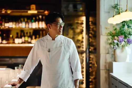 新銳主廚江丕禮「君尹Brisé」夏季菜單好評！七夕情人節套餐開搶
