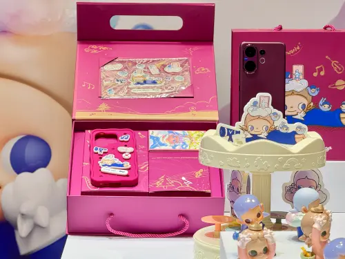 ▲vivo V60 手機。（圖／記者周淑萍攝）