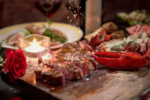 ▲君品酒店Ciao西西里牛排餐酒館「七夕情人節雙人套餐」。（圖／君品酒店提供）