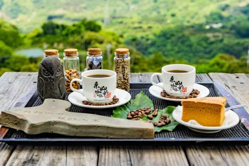 ▲「東山175咖啡公路」上沿途咖啡館林立，各具特色。（圖／台南市觀旅局提供）