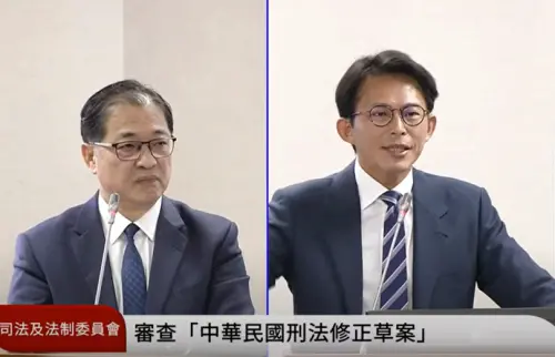 影／質詢火爆！被酸功在黨國鄭銘謙嗆「什麼語調」　黃國昌秒暴怒
