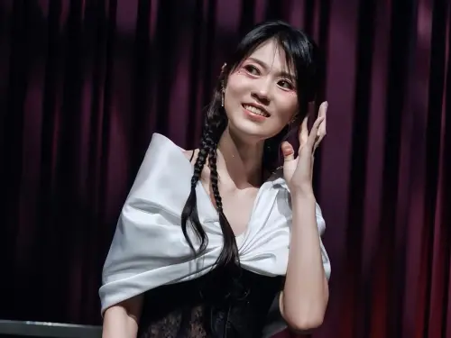 曹雅雯新加坡狂粉遭判6個月再突襲！女粉「沒錢交保」改限制住居
