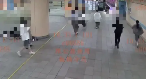 捷運板橋站男子深夜持滅火器無差別亂噴　北捷：依法開罰1萬元
