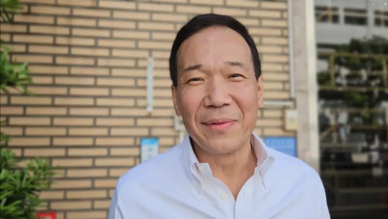 ▲台北市議員鍾小平到高檢署告發內政部長劉世芳、教育部長鄭英耀的「一邊一國」言論涉犯內亂罪。（圖／記者劉松霖攝）