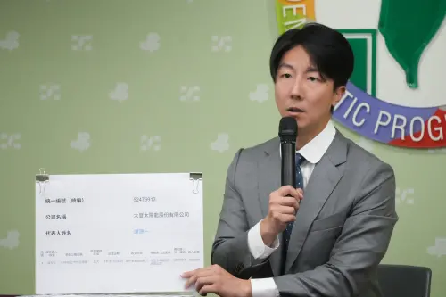 綠營給鄭麗文「2期盼1提醒」！藍營小編僅回3字　他笑了：被電爛
