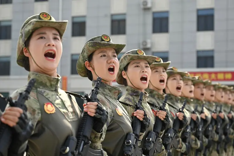 ▲中國9月3日將舉行抗戰勝利80週年閱兵等紀念活動，解放軍士兵排練九三閱兵。（圖／美聯社／達志影像）