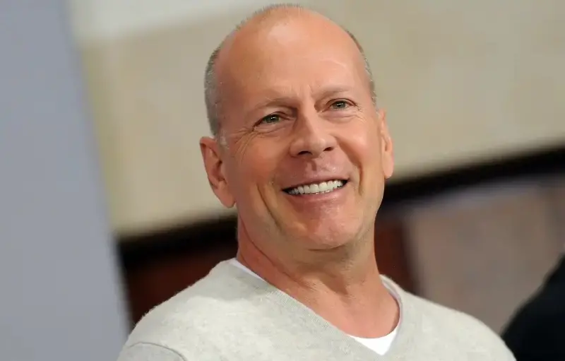 布魯斯威利家人決定他過世後捐腦！幫助研究額顳葉失智 造福世人