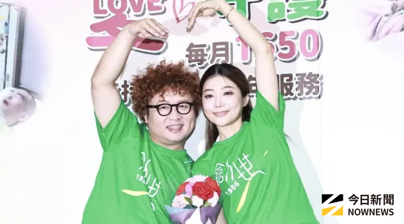 ▲夫妻倆納豆（左）與依依（右）今（27）日出席創世基金會公益活動，透露2人日前做了健康檢查，依依被診斷出膽固醇過高，納豆各數值正常，可是為控制高血壓仍天天吞下2顆半藥物。（圖／記者吳翊緁攝影）