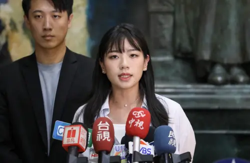 綠委搶宣傳普發現金　楊智伃掀昔反對言論：連政績也要抄
