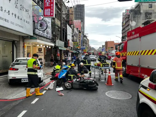 土城轎車撞7車！肇事駕駛竟「沒有駕照」　辯：車輛失控釀禍
