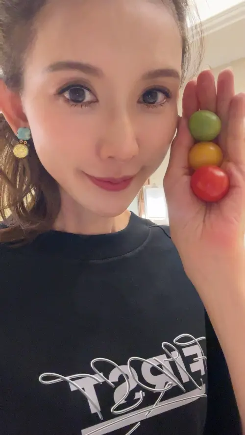 ▲林志玲（如圖）跟不上「蔡依林睡覺時間」！曬保養秘訣　曝媽媽心聲引共鳴。（圖／林志玲Chiling Lin FB）