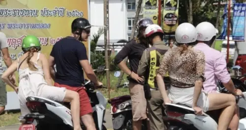泰國普吉島無照騎機車問題嚴重　今年已對近兩萬外國遊客開罰
