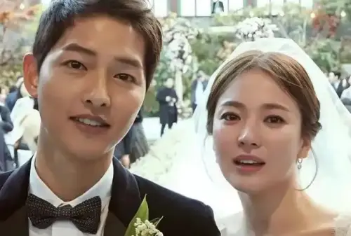 宋仲基還沒忘了宋慧喬？前妻一推新作就狂秀恩愛　遭質疑是陰謀論
