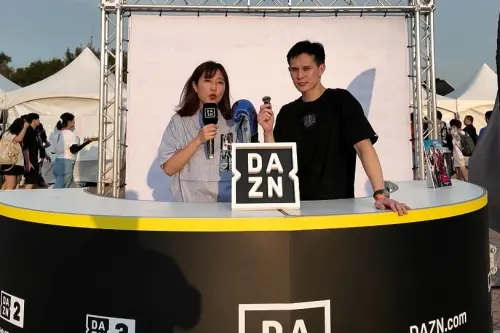 ▲鬥雞拳擊賽以獨特的「人牆式」近距離對戰形式，讓觀眾零距離感受拳拳到肉的震撼效果。（圖／鬥雞拳擊賽提供）