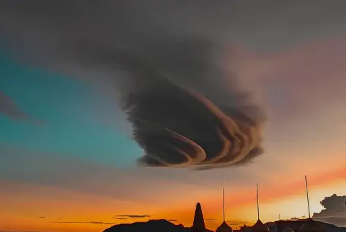 北台灣驚現地震雲！「當晚搖6.0地震」眾喊是預兆　鄭明典解釋了
