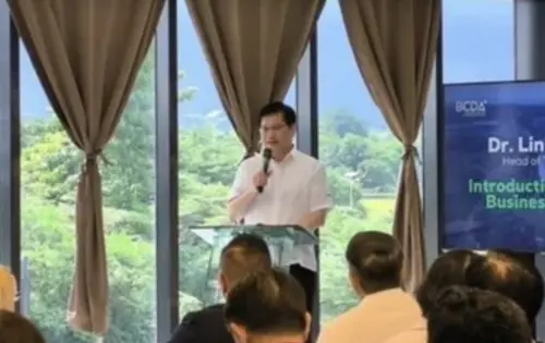 ▲台灣外交部長林佳龍26日傳出人在菲律賓蘇比克灣（Subic Bay）。（圖／翻攝自Filinves臉書）