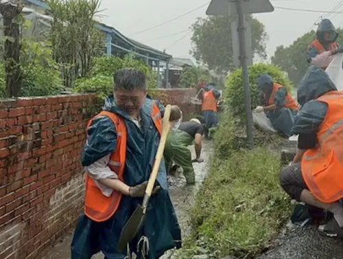 喊何博文挖水溝可憐！郭正亮爆治水內幕：基層百姓早就在講了
