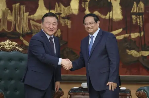 ▲韓國三星電子（Samsung Electronics）執行長盧泰文（Roh Tae-moon）近日在越南會見越南總理范明正（Pham Minh Chinh）。（圖／翻攝自越南國會）