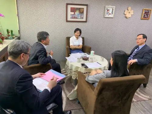 內閣改組有亮點！邱議瑩曝《再生醫療法》沒他恐胎死腹中
