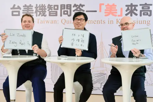 台美互動熱　陳其邁合體谷立言、張子霖「三語機智挑戰」
