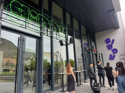 ▲首度進軍南台灣的金色三麥旗下餐飲品牌 SPORTS NATION 運動餐廳