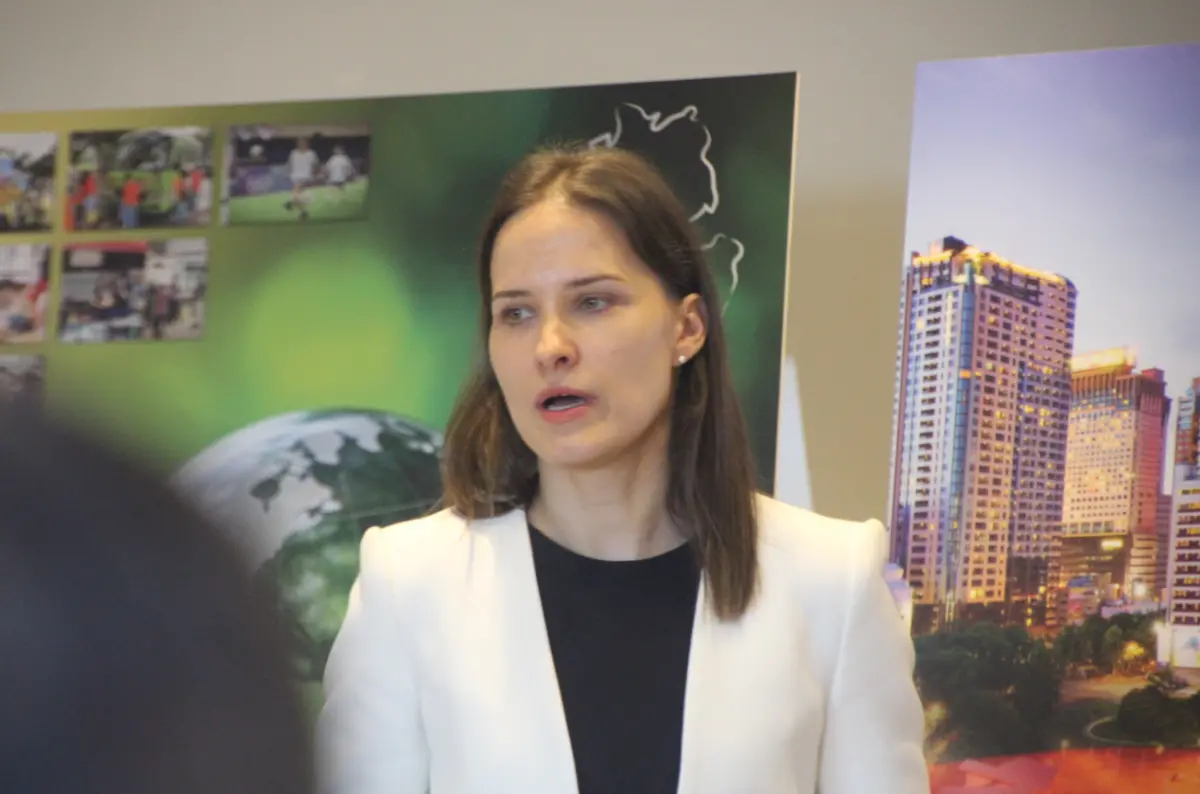 ▲蘭依樺也說，61%的德企認為，未受到關稅直接影響，像是許多進口汽車到台灣的德國公司是從歐洲和墨西哥，而非美國進口；廠商也可透過供應鏈多元化來應對挑戰，例如從其他市場獲取零組件或尋找替代供應商。（圖／記者鍾泓良攝影）