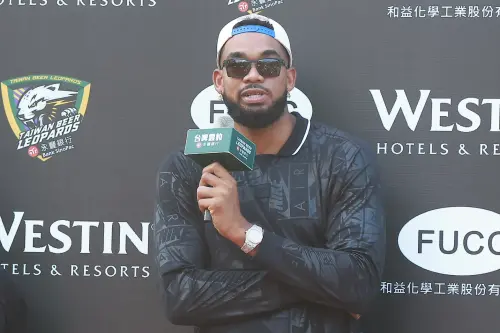 ▲唐斯今日上午剛抵達臺灣下午就現身大溪威斯汀3對3籃球賽，後面幾日也有緊湊的行程安排，張建偉坦言唐斯是一位極具親和力的球星，目前為止他對於雲豹球團提供的所有活動都非常樂意參與。（圖／記者葉政勳攝，2025.08.28）