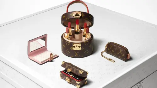 Louis Vuitton路易威登彩妝開賣！唇膏推薦色號、眼影、皮件價格
