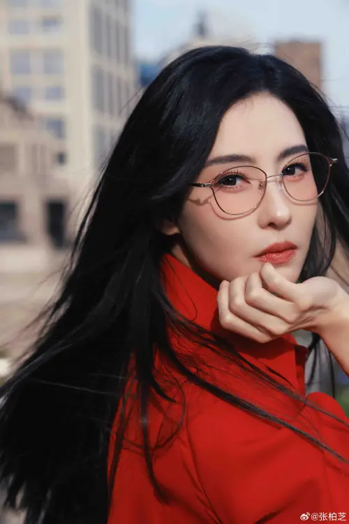 ▲張柏芝（如圖）與謝霆鋒離婚多年仍互敬，被外界大讚成熟表現。（圖／翻攝自張柏芝微博）