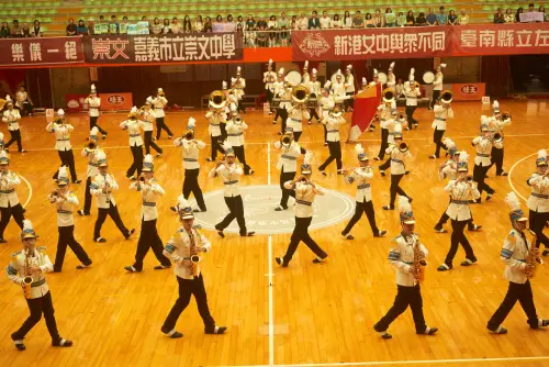 ▲《進行曲》就是「小人物逆襲」風格，幾個不被看好的樂隊新手，從雜牌軍變成正規軍，進而奪標拿冠軍。（圖／劇照）